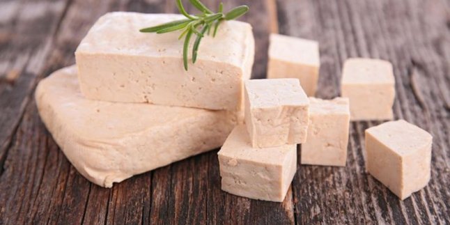 Here's the Trick to Keep Tofu Fresh for a Week