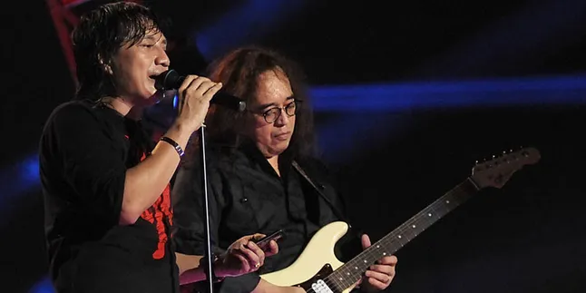 Beli 1 Dapat 1 Tiket di Konser 25 Tahun KLa Project