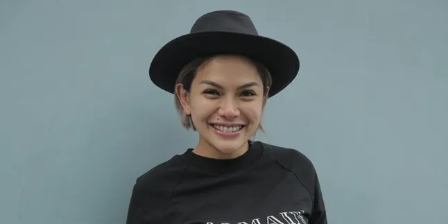 Beli Mini Cooper Baru, Nikita Mirzani Akhirnya Bisa Punya Mobil Idaman