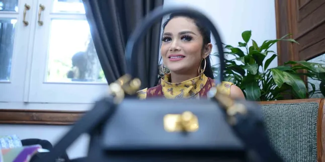 Belum Bertemu, Krisdayanti Siapkan Ini Untuk Ultah Azriel