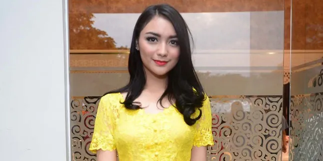 Belum Hijrah, Citra Kirana Tertarik Geluti Bisnis Fesyen Muslim Belum Hijrah, Citra Kirana Tertarik Geluti Bisnis Fesyen Muslim