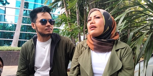 Not Long Married, Elly Sugigi's Wedding Ring Fell and Lost