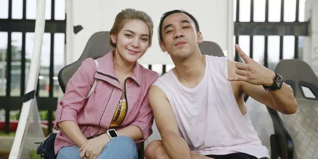 Belum Lama Menjalin Kasih, Ikmal Tobing Siap Menikah Tahun Ini Belum Lama Menjalin Kasih, Ikmal Tobing Siap Menikah Tahun Ini