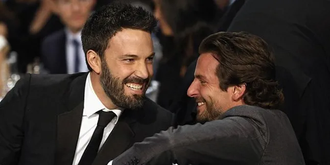 Ben Affleck - Bradley Cooper Mesra di Red Carpet!