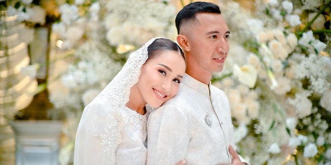 Ayu Ting Ting Admits Being Engaged, Says It Feels Like a Dream