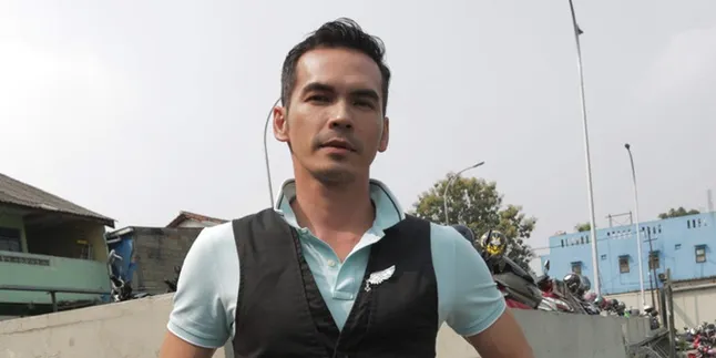 Bentuk Perhatian, Atalarik Syach Larang Anak Tonton YouTube dan Infotainment Bentuk Perhatian, Atalarik Syach Larang Anak Tonton YouTube dan Infotainment