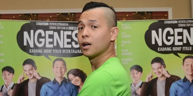 Berakting Bareng Morgan Oey, Ernest Prakasa Canggung?