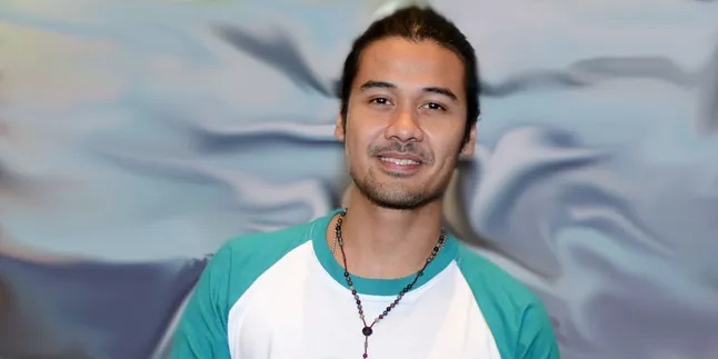 Berangkat ke Medan Untuk AFI 2014, Chico Jericho Dapat Hadiah