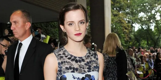 Berapa Banyak Sepatu Yang Dimiliki Emma Watson?