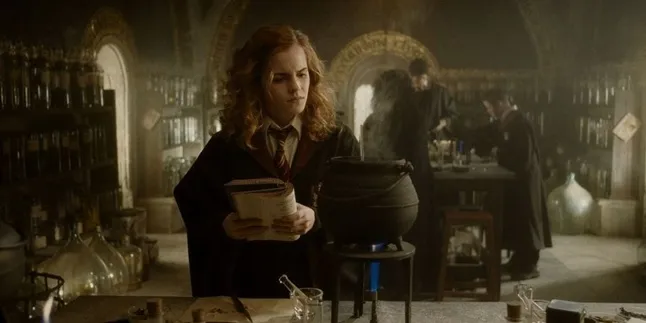 Berapa Biaya Belajar di Sekolah Sihir 'HARRY POTTER'?