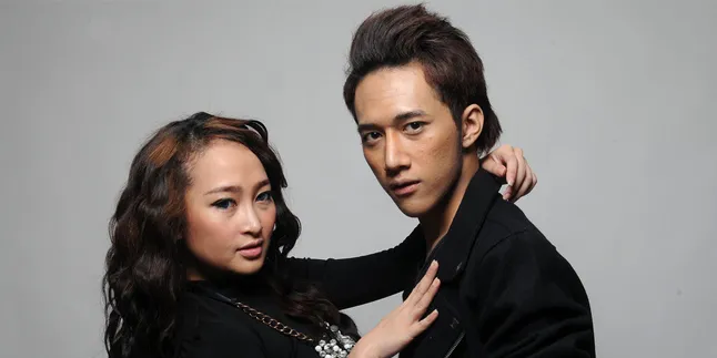 Berduet, Dicky Smash dan PJ Angkat Tema LGBT di Single Perdananya