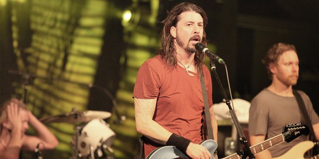 Berharap Foo Fighters Datang, 1000 Musisi Mainkan 'Learn To Fly'