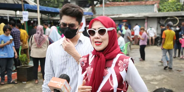 Berhasil Mendidik Anak, Venna Melinda Bangga Verrell Bramasta Belikan Mobil Mewah untuk Ibu Sambungnya Berhasil Mendidik Anak, Venna Melinda Bangga Verrell Bramasta Belikan Mobil Mewah untuk Ibu Sambungnya