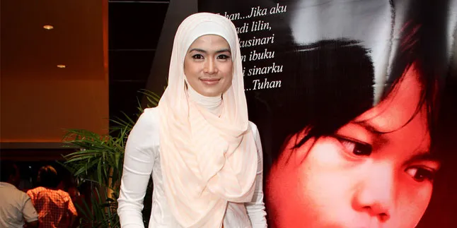 Berhijab, Yulia Rachman Tak Masalah Kekurangan Job Berhijab, Yulia Rachman Tak Masalah Kekurangan Job