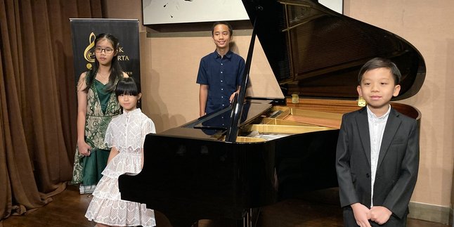 Appreciating Indonesia's Talented Pianists, Here Are the Young Pianists Who Won at the Jakarta Youth Piano Competition 2024