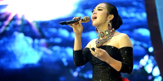 Beri Bocoran 'Dream Big', Syahrini Asyik Hang Out di Luar Negeri