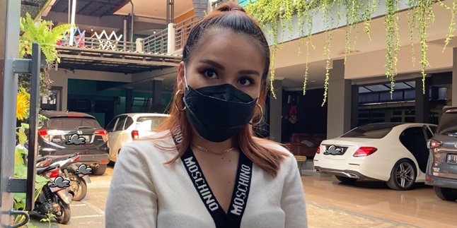 Giving a Lesson, Ayu Ting Ting Seriously Takes Legal Action Against Account Owners Who Insult Her