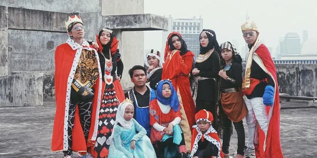 Beri Kejutan ke Orangtua, Anak-Anak Gen Halilintar Patungan Beli Mobil Harga Rp 3,5 M Beri Kejutan ke Orangtua, Anak-Anak Gen Halilintar Patungan Beli Mobil Harga Rp 3,5 M