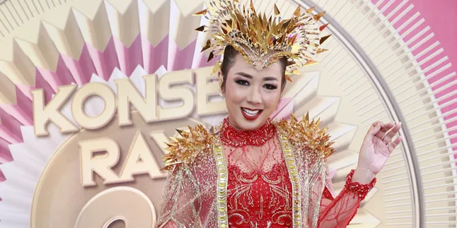 Suami Ulang Tahun, Soimah Beri Kejutan Bersama Anak dan Keluarganya