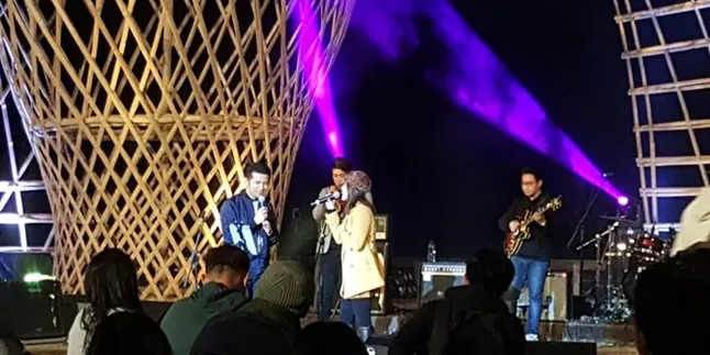 Beri Kejutan Spesial, Emil Dardak Duet Bareng Sierra Soetedjo di Jazz Gunung 2019