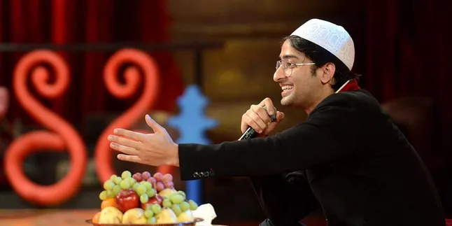 Beri Peci, Rizky Berharap Shaheer Sheikh Tak Lupa Salat