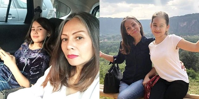 Career Since Childhood - Still Mama's Child, 8 Sweet Portraits of Sandrinna Michelle with Her Mother that Rarely Get Attention