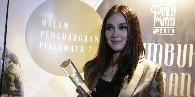 Berkat Suzzanna, Luna Maya Gemetar Raih Aktris Utama Terpilih di Piala Maya