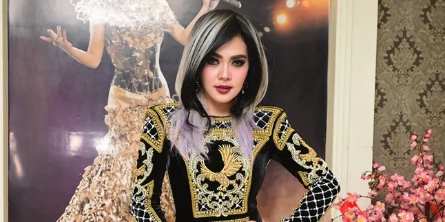 Berkerudung Ala Princess Persia, Syahrini Tetap Cantik Manja