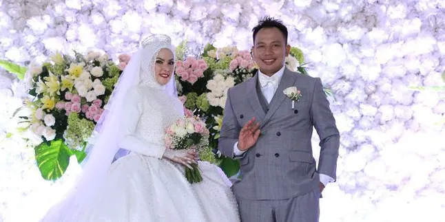 Berlian yang Diberikan Vicky Prasetyo Kala Menikah Ternyata Milik Angel Lelga Sendiri