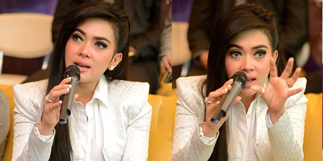 Bermasalah, Syahrini Tutup Franchise Karaokenya di Tanggerang Bermasalah, Syahrini Tutup Franchise Karaokenya di Tanggerang