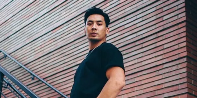 Berperan Sebagai Salman di 'WEDDING AGREEMENT THE SERIES Season 2', Yoshi Sudarso Belajar Solat