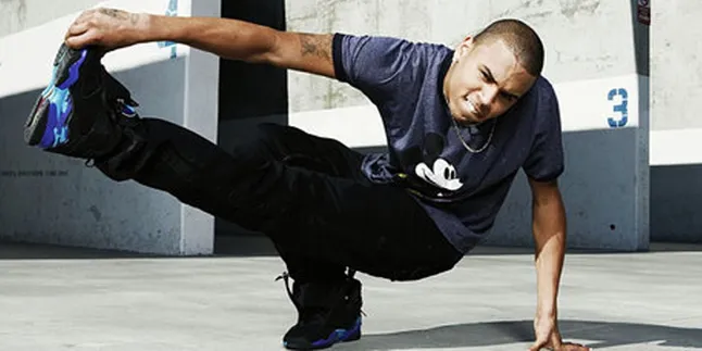 Berpesta di Hawaii, Chris Bown Picu Amarah Penduduk Sekitar