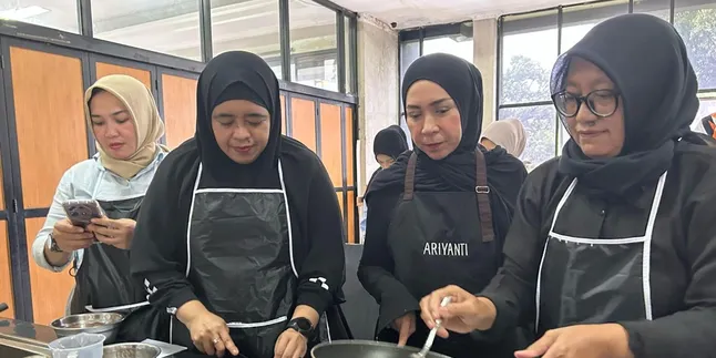 Bersama Balad Melly, Masyarakat Belajar Masak dengan Menyenangkan