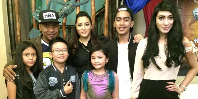 Bersama Bang Gene, Jane Shalimar 'Lahirkan' Beberapa Anak