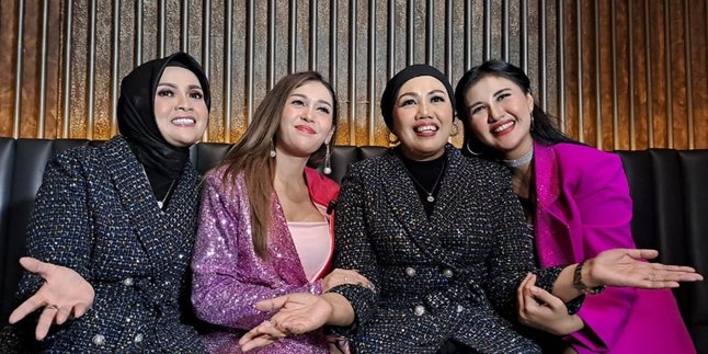 Bersama Elly Sugigi, Neng Dessy Bentuk Grup Vokal 4 Bunga Merilis Single Perdana Bronis