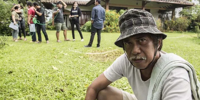 'BERTAMU', Menyoal Definisi Seorang Ibu Bersama Oris Primadewa