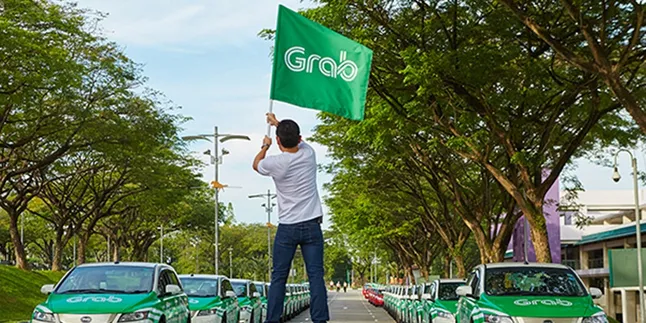 Beruntung! Bayi Ini Dapat Tumpangan Gratis Seumur Hidup Dari Grab