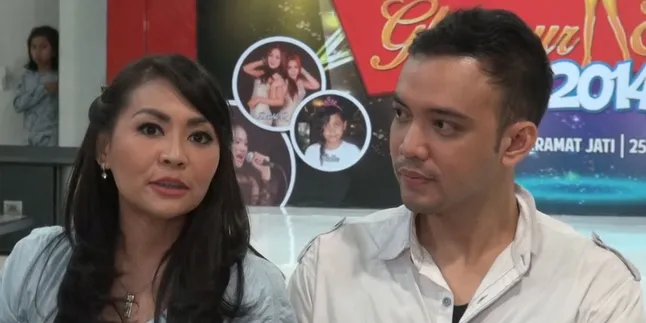 Berurai Air Mata, Tessa Akui Berat Terima Sandy Mualaf Berurai Air Mata, Tessa Akui Berat Terima Sandy Mualaf