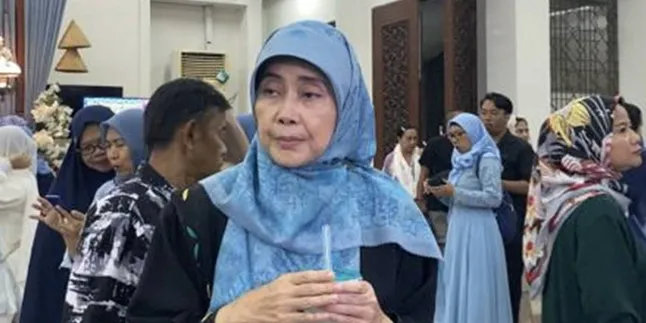 Besbarini Reveals She Was Visited by Vidi Aldiano in a Dream After 40 Days of His Passing
