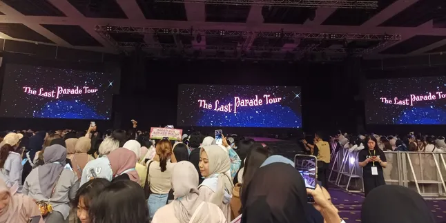 B.I Sukses Gelar Konser Memukau di Jakarta, Fans Pulang dengan Kenangan Manis B.I Sukses Gelar Konser Memukau di Jakarta, Fans Pulang dengan Kenangan Manis