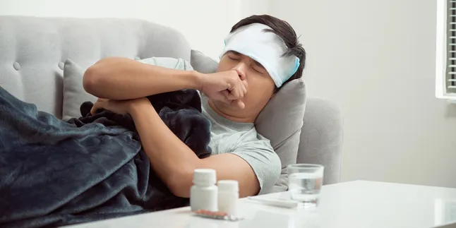 Biar Nggak Nularin Orang Tersayang, Yuk Tangani Gejala Flu dan Batuk dari Sedini Mungkin! Biar Nggak Nularin Orang Tersayang, Yuk Tangani Gejala Flu dan Batuk dari Sedini Mungkin!