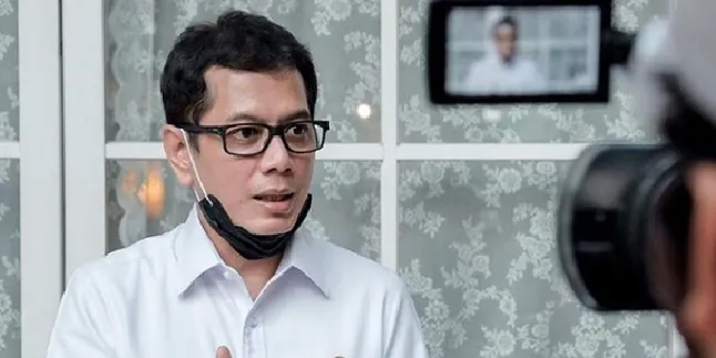 Biasanya di Balik Layar, Wishnutama Luncurkan Podcast Pribadinya 'Arjuna Arjuna' Biasanya di Balik Layar, Wishnutama Luncurkan Podcast Pribadinya 'Arjuna Arjuna'