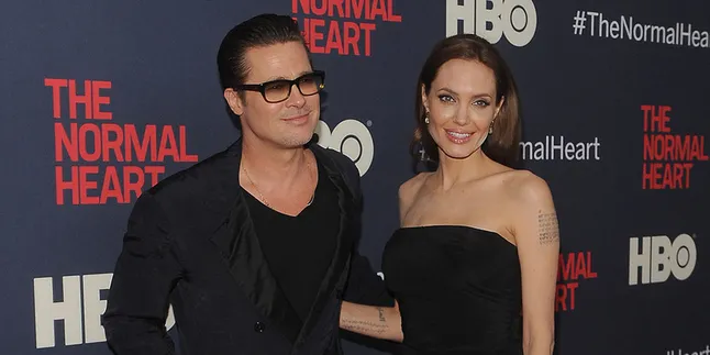 Biaya Pernikahan Brad Pitt & Angelina Jolie Gratis Total? Biaya Pernikahan Brad Pitt & Angelina Jolie Gratis Total?