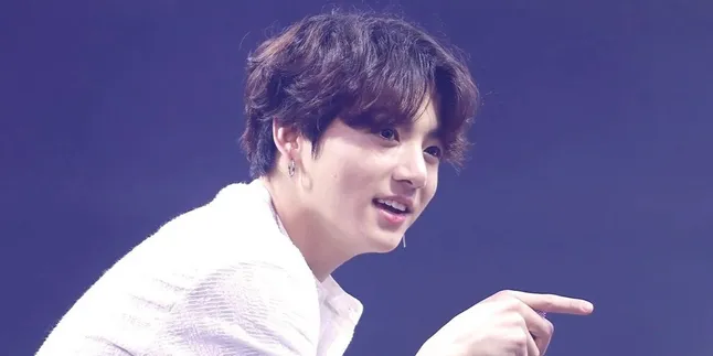 Big Hit Tuntut Penyebar Foto Jungkook BTS yang Sebabkan Rumor Pacaran Big Hit Tuntut Penyebar Foto Jungkook BTS yang Sebabkan Rumor Pacaran