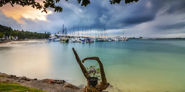 Bike to Sunset Tawarkan Keindahan Matahari Terbenam di Nongsa
