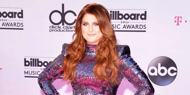 Bikin Baper, Manisnya Momen Meghan Trainor Dilamar Kekasih