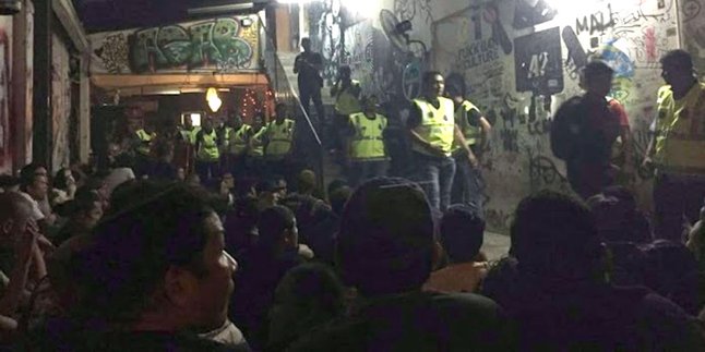 Hadiri Gigs Punk, Lebih Dari 100 Pemuda Malaysia Diangkut Polisi