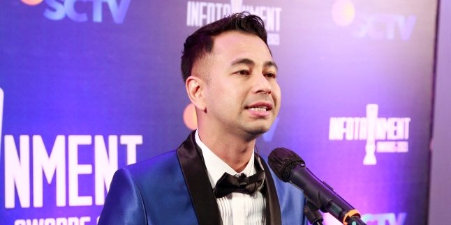 Causing a Stir! Raffi Ahmad Shares 1 Truckload of Drinking Water Gallons with Neighbors!