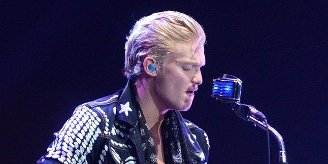 Bikin Kejutan, Cody Simpson Sedang Garap Materi Baru