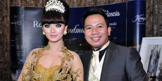 Bikin Surat Perdamaian, Vicky Prasetyo Pakai Bahasa 'Intelek' (Lagi) Bikin Surat Perdamaian, Vicky Prasetyo Pakai Bahasa 'Intelek' (Lagi)